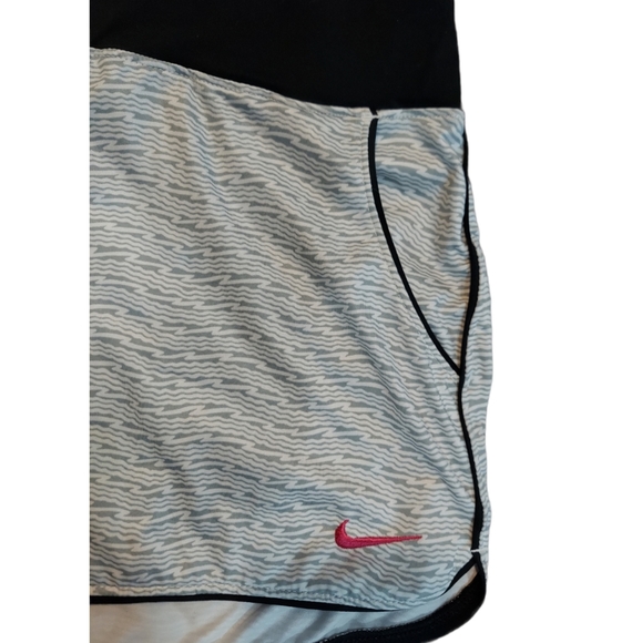 Nike Sprint - GFX Dri-Fit Training Shorts - Picture 2 of 4